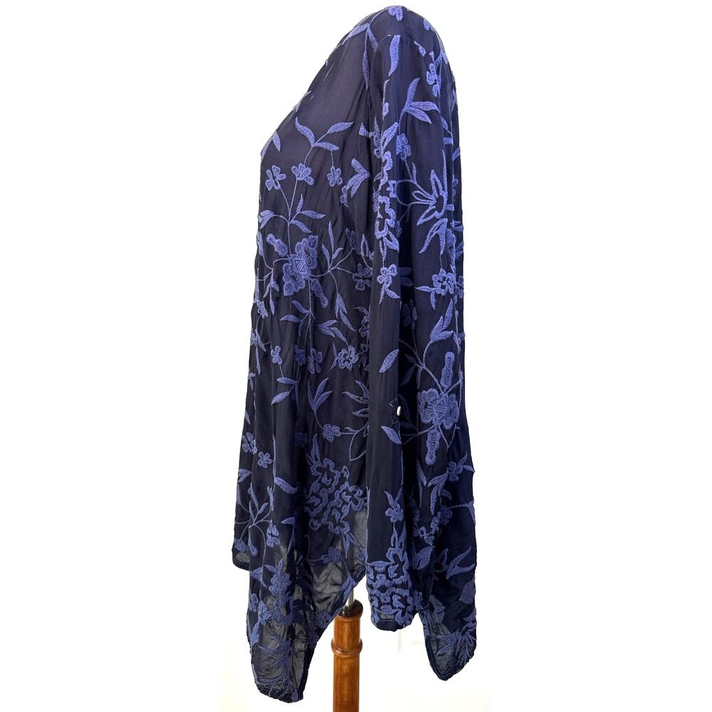 Johnny Was Blue Embroidered Tunic Top Medium Boho Floral V-Neck - Picture 4 of 8